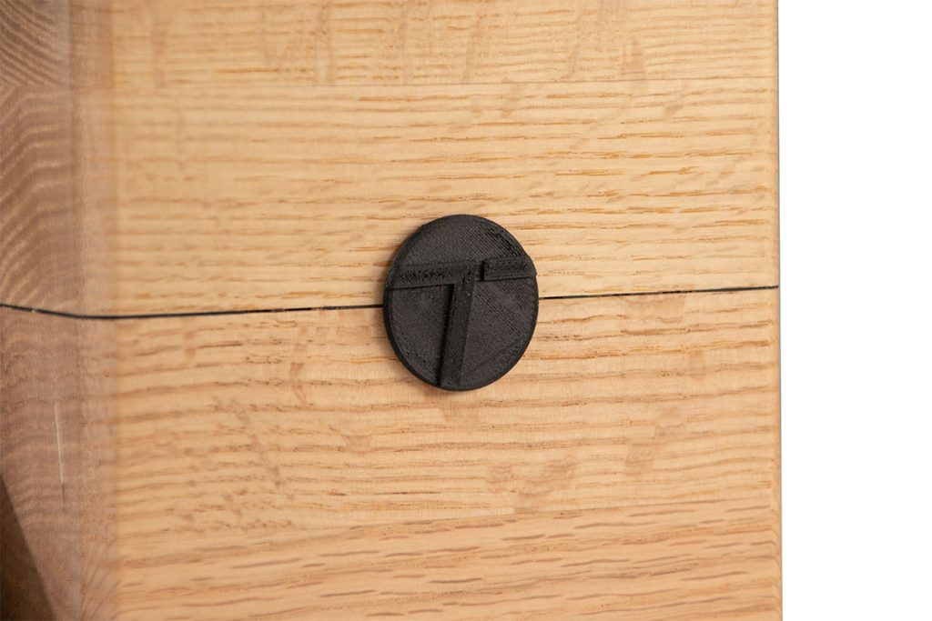 Armour component by Moitech combining carbon fiber and wood for custom nautical design - 6