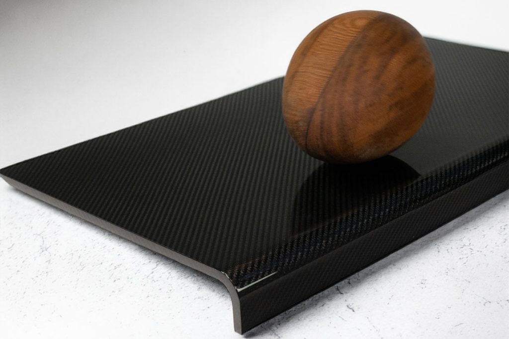 Componente Armour Moitech che unisce fibra di carbonio e legno per design nautico su misura - 5